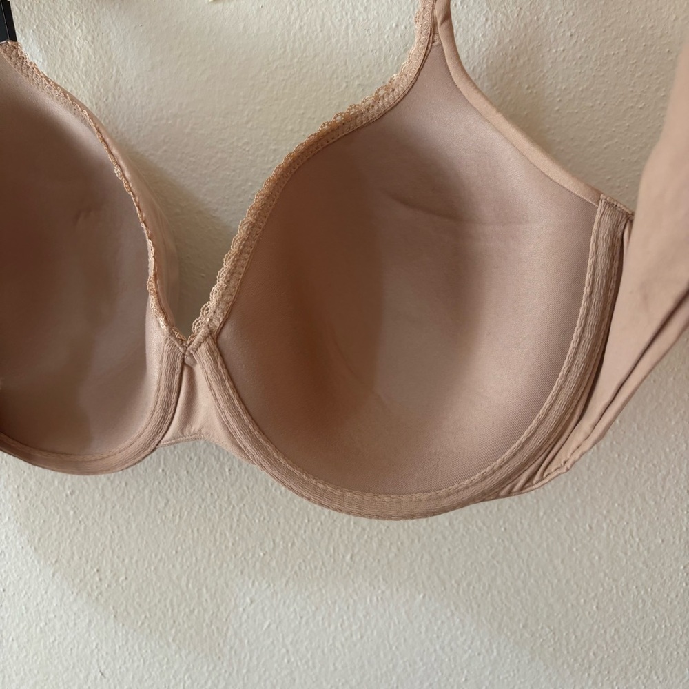 Victoria's Secret Body By Victoria Perfect Coverage Nude Bra-NWWT - Picture 4 of 6